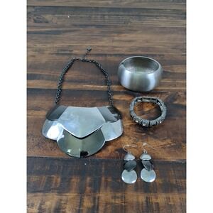 Chunky‎ Silver Tone Jewelry Set-Liz Claiborne Necklace & Earrings, Bracelets